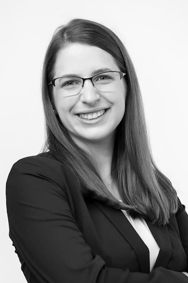 Headshot of Lydia Raw, Intellectual Property Attorney and Associate at Erise